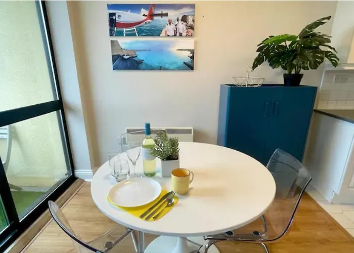 Apartament Centre Dockside - 2 Bed, 2 Bath *